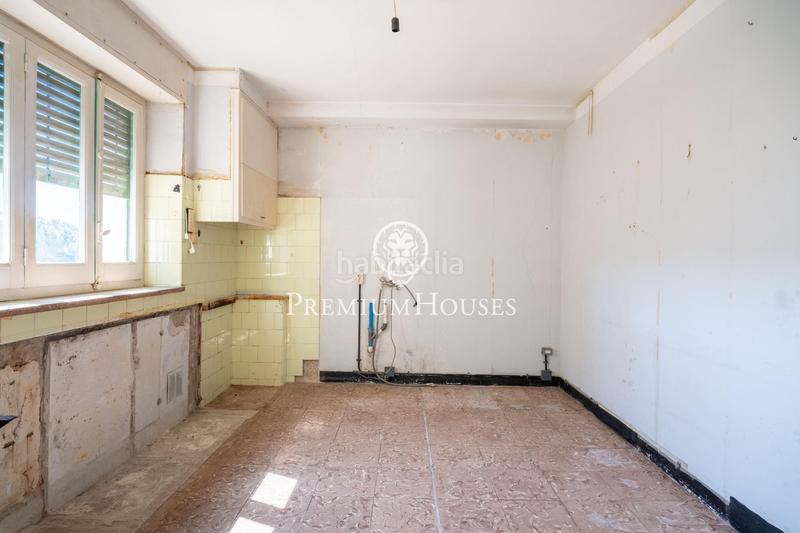 Foto 6bcf0184-22b1-4f92-bb0b-1f6ff0fe40d8. Masía masia a reformar con gran terreno en mas den rafael en Vilanova i la Geltrú