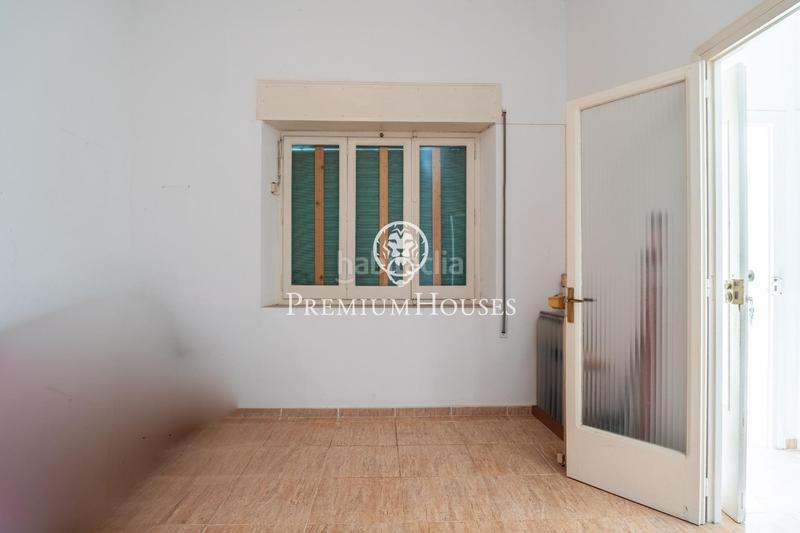 Foto a3d52983-5cfb-4ed5-a123-5e5b2fcc5fa3. Masía masia a reformar con gran terreno en mas den rafael en Vilanova i la Geltrú