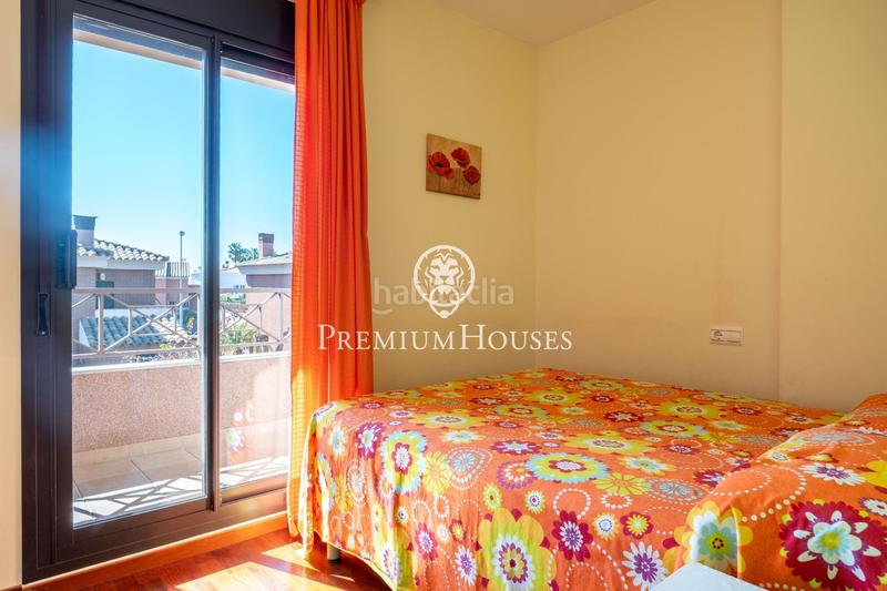 Foto 28565a7b-8097-4a3a-bcb8-d54146035333. Casa adossada amb calefacció aparcament piscina a Cambrils