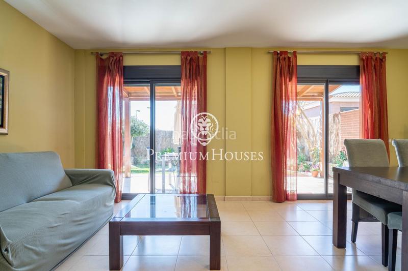 Foto b39ebf14-102e-49bf-bef7-eb91ea439d35. Casa adossada amb calefacció aparcament piscina a Cambrils