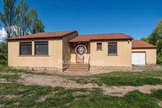Casa a Montblanc. Casa con jardín y vistas en prenafeta