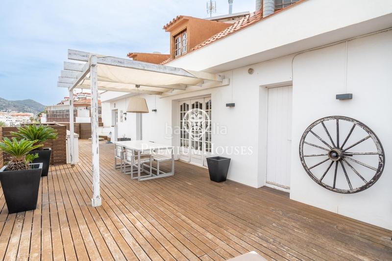 Foto a0a4d66d-73b5-4903-b9fc-d72d558464d8. Alquiler piso ático con gran terraza en el centro en Sitges