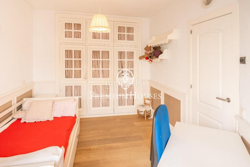Foto dea4de7a-e944-4f9c-92fe-7c2bbb2737d4. Alquiler piso ático con gran terraza en el centro en Sitges