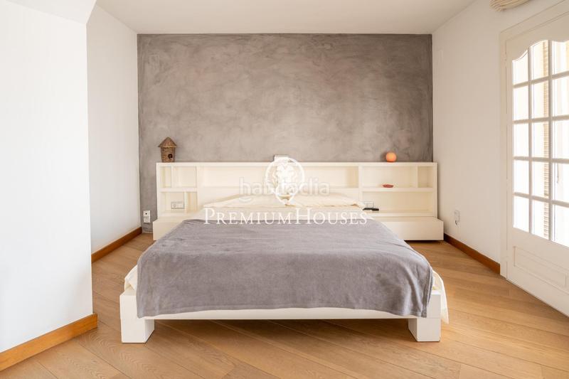 Foto dec6d9dc-df32-4d17-8d3a-860266e82275. Alquiler piso ático con gran terraza en el centro en Sitges