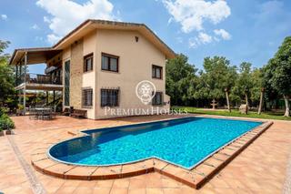 House in Riudoms. Casa con piscina y gran parcela en riudoms