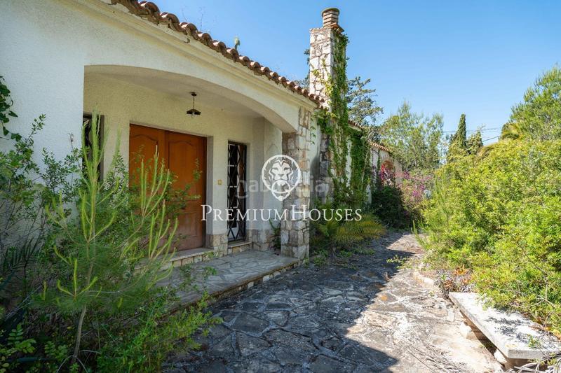 Foto d21c81e1-1b47-4400-a434-52aa1e6b6baf. Casa  con terreno edificable en vall de larrabassada en Tarragona