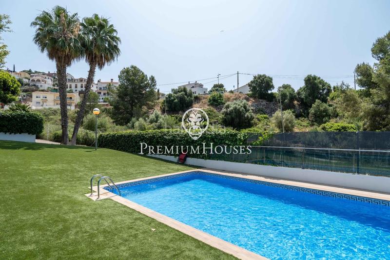 Foto ac596e26-0464-4b6d-bfc5-f39df7babc08. Reihenhaus mit heizung parking pool in Levantina - Montgavina - Quintmar Sitges