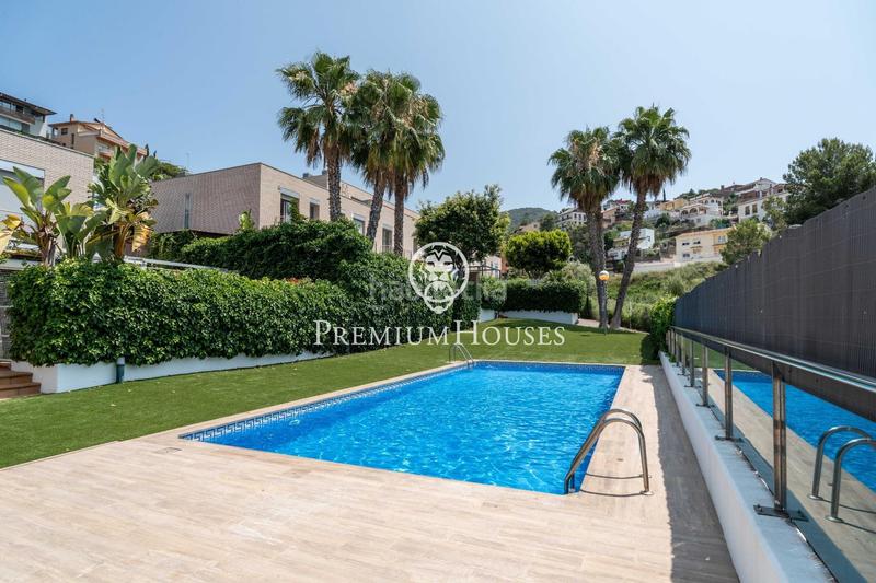 Foto b76c9e0a-7f77-475f-86d6-7eacc4202c8c. Reihenhaus mit heizung parking pool in Levantina - Montgavina - Quintmar Sitges