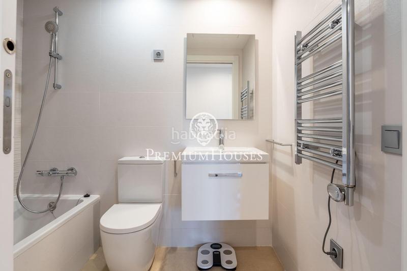 Foto 24dd4bbf-1b98-4089-a0bf-d7895018b6aa. Planta baja  con gran jardín en aiguadolç en Sitges