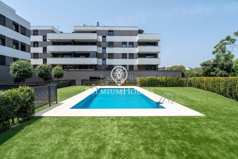 Foto 53e0232c-bd18-45fb-904b-f0099d49ee78. Planta baja  con gran jardín en aiguadolç en Sitges