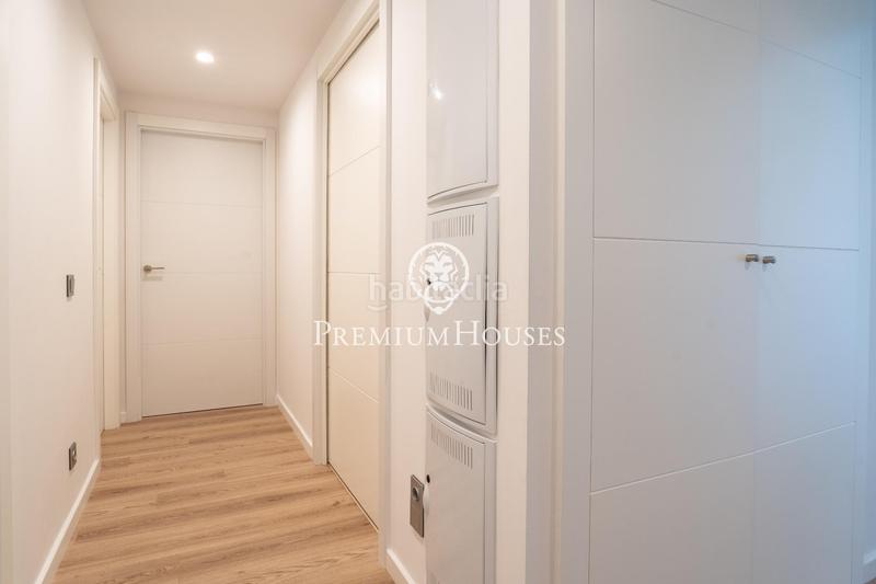 Foto 5d8e38c3-bbf1-4310-98b4-e93ba69a5e3c. Planta baja  con gran jardín en aiguadolç en Sitges
