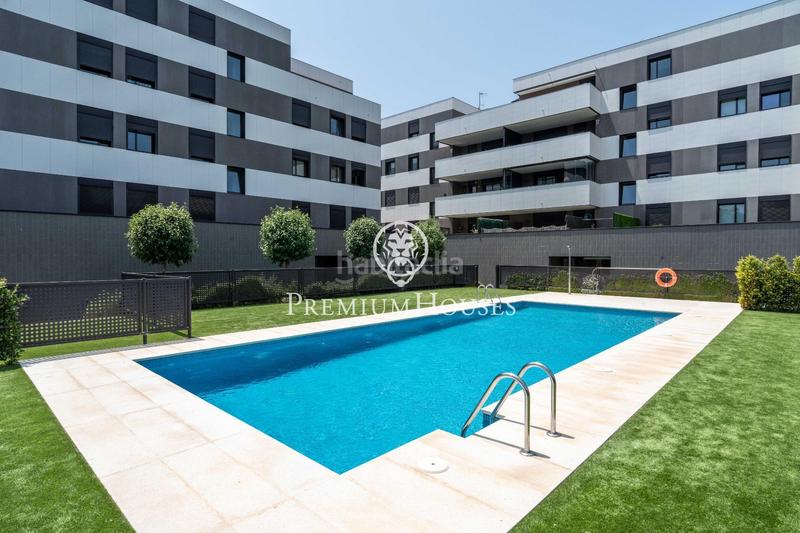 Foto 6d503afe-bc3b-4db7-b140-5992bb547fc1. Planta baja  con gran jardín en aiguadolç en Sitges