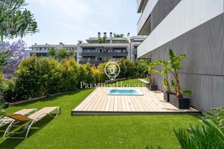 Planta baixa a Aiguadolç - Sant Sebastià. Planta baja con gran jardín en aiguadolç