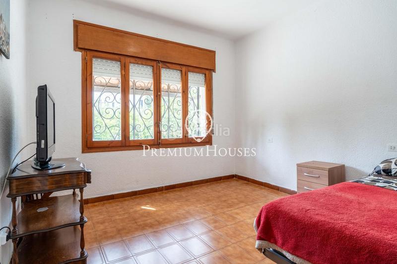 Foto 8d0d301f-1e40-4a95-b3b5-82e9b2805ce8. Casa  a reformar con jardín y piscina en via augusta en Tarragona