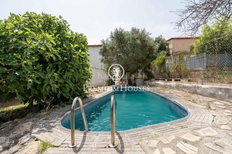 Foto c75d9f47-fc11-46f6-9b47-0db04f69fa57. Casa  a reformar con jardín y piscina en via augusta en Tarragona