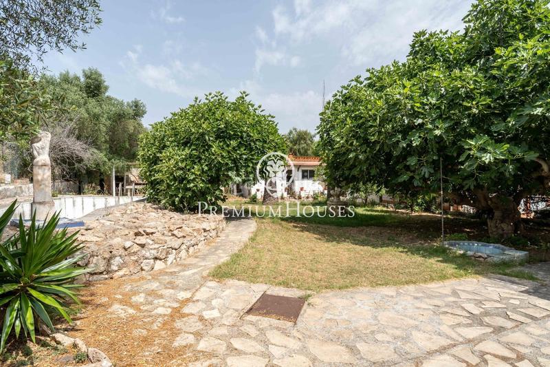 Foto cf4321d3-19a2-4711-b70e-9d9e80a14013. Casa  a reformar con jardín y piscina en via augusta en Tarragona