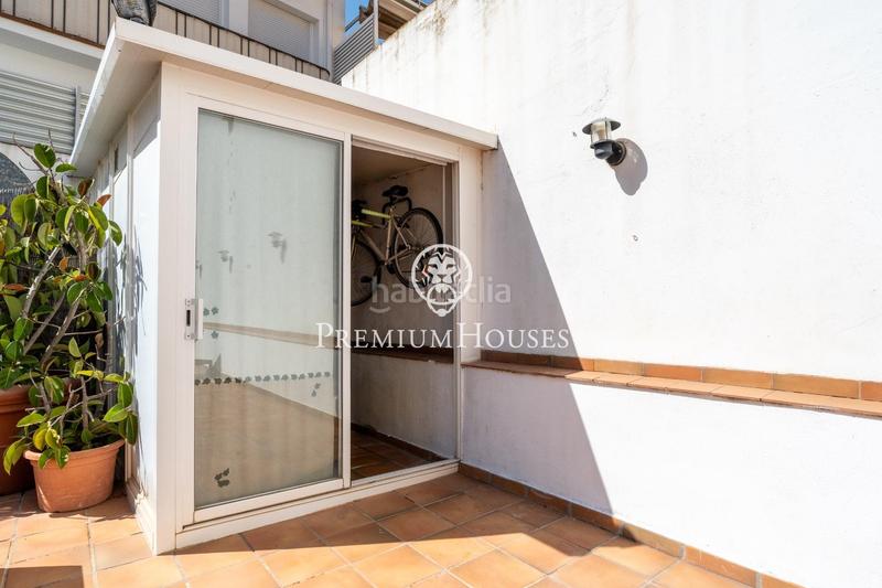 Foto 3ec88258-73a5-4a1c-8043-bb9c3392b45b. Planta baja  con gran patio en Centre Sitges