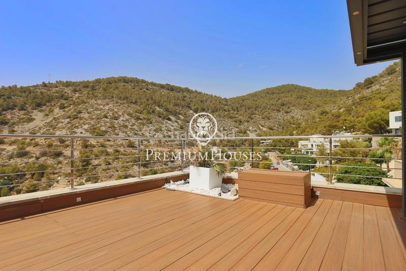 Foto 558d3092-291f-4803-ac1a-c659e2fe5c2b. Casa con riscaldamento parcheggio piscina in Levantina - Montgavina - Quintmar Sitges