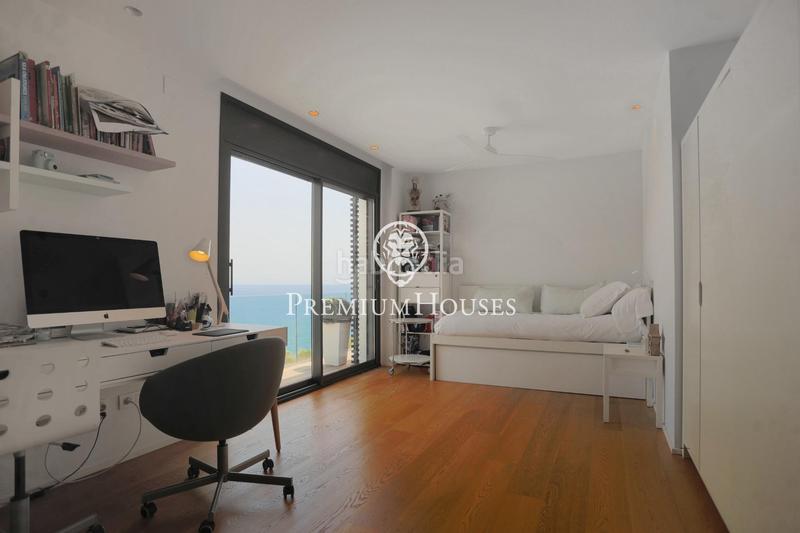 Foto 63e70364-2ec8-42b5-bd7d-10833c8946a4. Casa con riscaldamento parcheggio piscina in Levantina - Montgavina - Quintmar Sitges