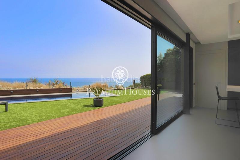Foto d2fb7814-45a7-4d2f-a375-0e16b8472409. Casa con riscaldamento parcheggio piscina in Levantina - Montgavina - Quintmar Sitges