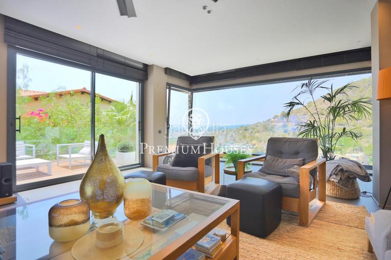 Foto df780ee1-c4fd-4609-913c-b03f5f7a7aa2. Casa con riscaldamento parcheggio piscina in Levantina - Montgavina - Quintmar Sitges
