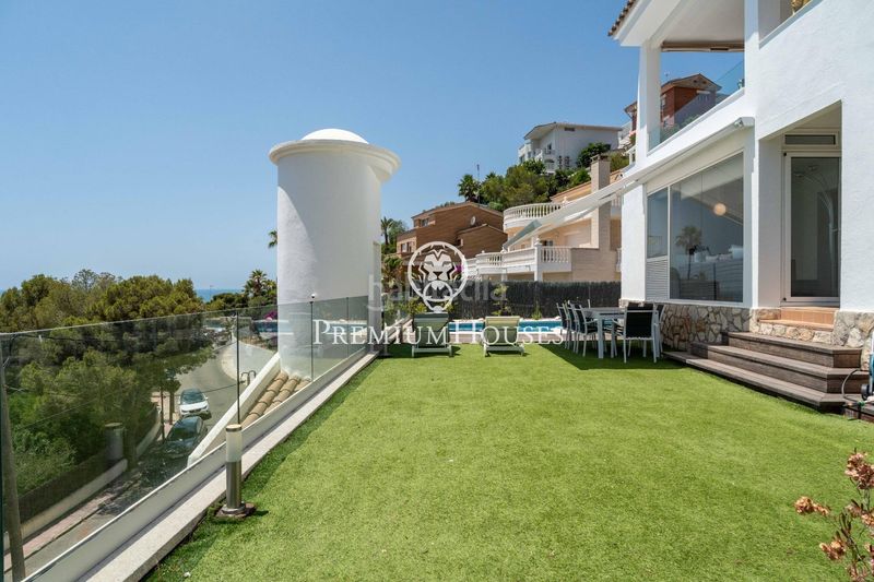 Foto 34062198-388a-4ee3-9923-0d4280a91ff5. Casa amb calefacció aparcament piscina a Levantina - Montgavina - Quintmar Sitges
