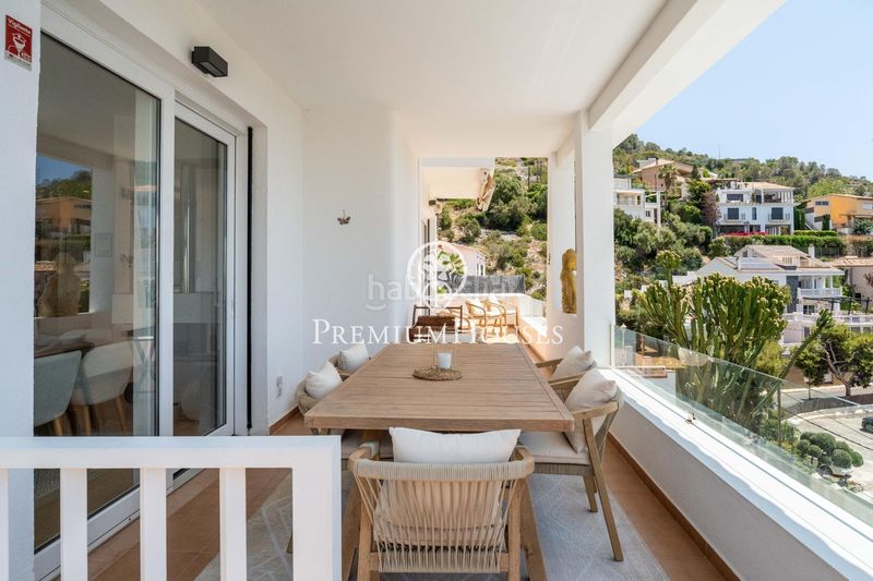 Foto 649f6306-7318-438d-aa10-d5f247dfb740. Casa amb calefacció aparcament piscina a Levantina - Montgavina - Quintmar Sitges