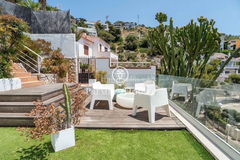Foto 6701d2c5-8fd0-4a92-91b8-be5b3817b914. Casa amb calefacció aparcament piscina a Levantina - Montgavina - Quintmar Sitges