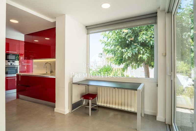 Foto 7fa07b2e-496b-4fab-9377-66db1ac1cad4. Casa amb calefacció aparcament piscina a Levantina - Montgavina - Quintmar Sitges