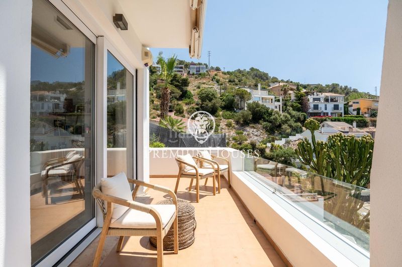 Foto c7751162-9e8d-46a4-a2f2-e43a5af91c66. Casa amb calefacció aparcament piscina a Levantina - Montgavina - Quintmar Sitges