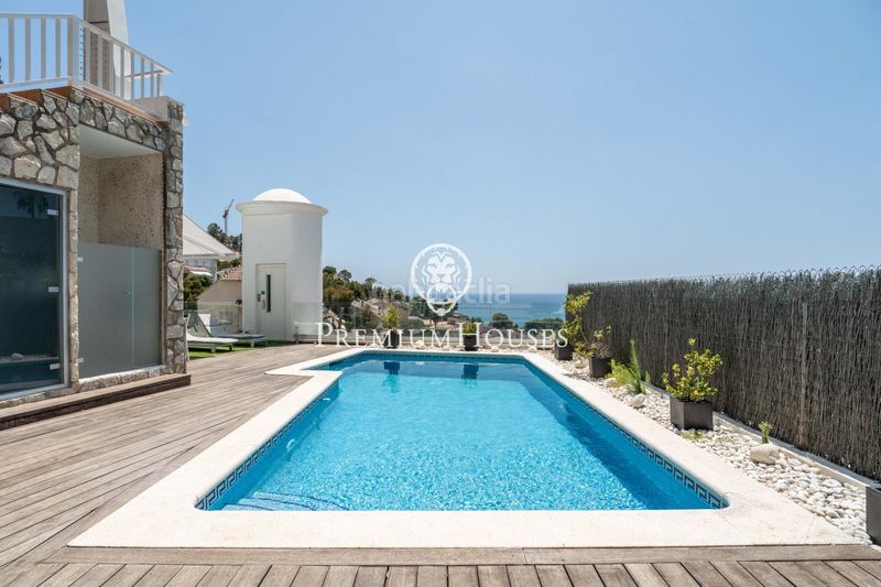 Foto f225ee92-264b-47fb-b724-244d7e725750. Casa amb calefacció aparcament piscina a Levantina - Montgavina - Quintmar Sitges