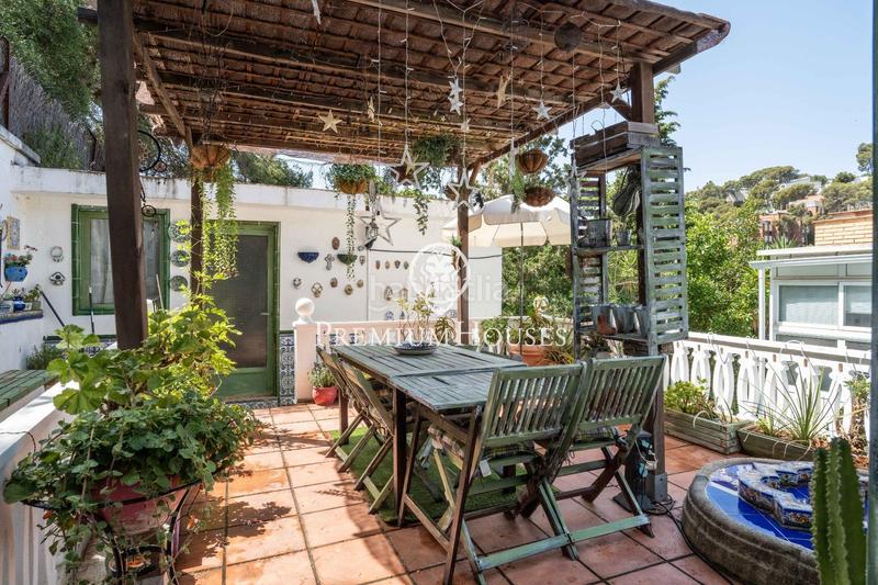 Foto d999e290-bf23-47d4-8e1c-70a3444079ba. Maison avec chauffage parking piscine dans Bellamar Castelldefels