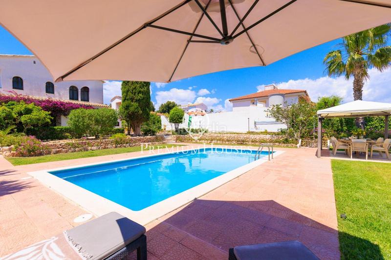 Foto 538a9264-3c50-4197-8ed9-ddaf71cfbdad. Lloguer casa amb calefacció aparcament piscina a Cunit