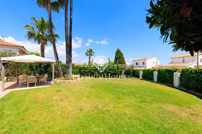 Foto b656d2f3-15c7-436a-b818-3f9d08351c00. Lloguer casa amb calefacció aparcament piscina a Cunit