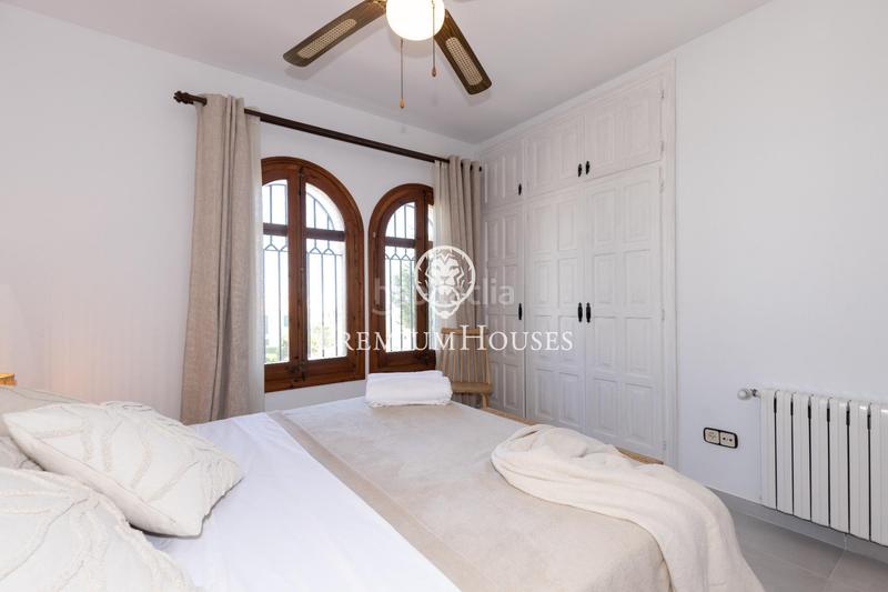 Foto 9e945e99-c4fc-4ef3-88a7-20cd49f41529. Rent house with heating parking pool in Cunit residencial Cunit