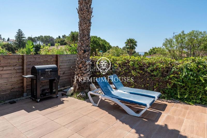 Foto 0782c0f4-8044-4ff5-8ce7-c369422c8170. Casa adosada  esquinera con jardín y vistas al mar en vallpineda en Sant Pere de Ribes
