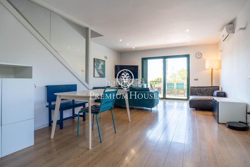 Foto 725d991e-2759-4be8-ab4d-7321b673ad2f. Casa adosada  esquinera con jardín y vistas al mar en vallpineda en Sant Pere de Ribes