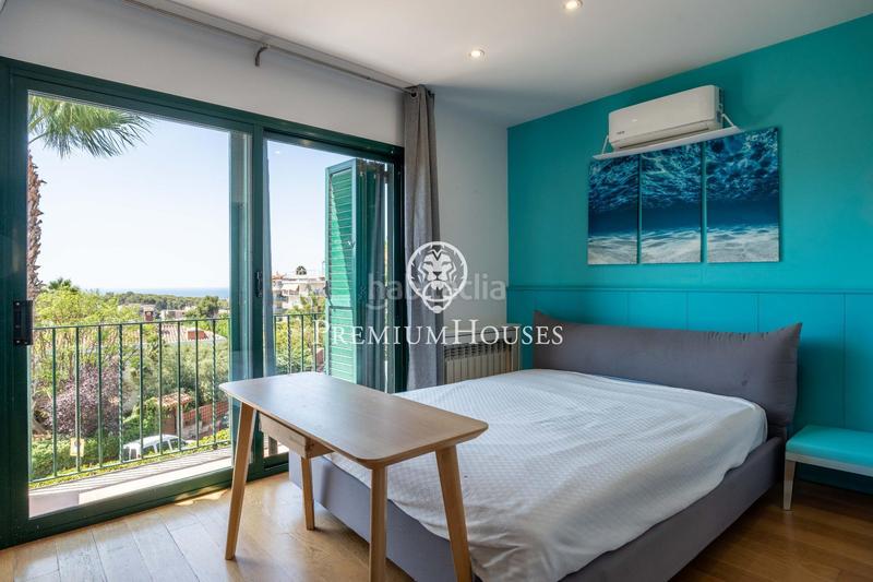 Foto 94edd591-e283-4796-ba4b-893e773929b2. Casa adosada  esquinera con jardín y vistas al mar en vallpineda en Sant Pere de Ribes