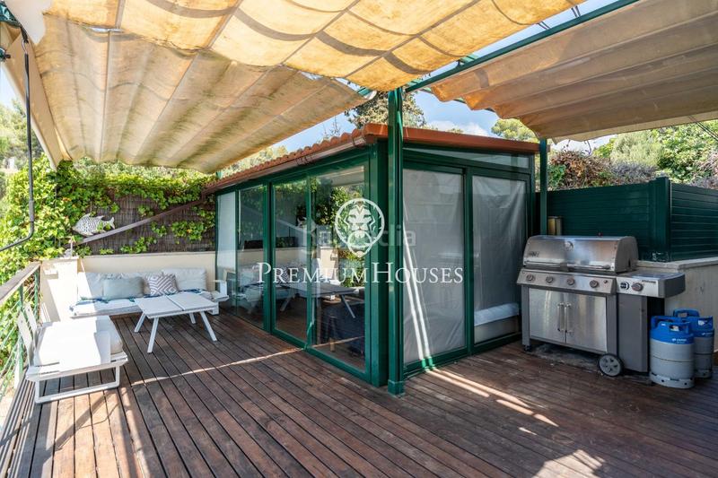 Foto b4a11065-19e0-4d0d-aaa9-f6a3ac14cab4. Casa adosada  esquinera con jardín y vistas al mar en vallpineda en Sant Pere de Ribes