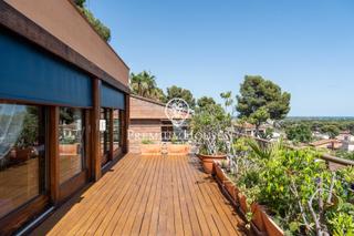 Haus in Centre. Casa independiente con terraza y vistas al mar en montemar