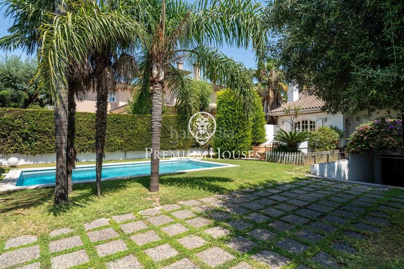 Foto 00c8c6d2-513d-45fe-a9f2-b95b906ce69e. Casa  independiente con piscina y jardín en vilafortuny en Cambrils