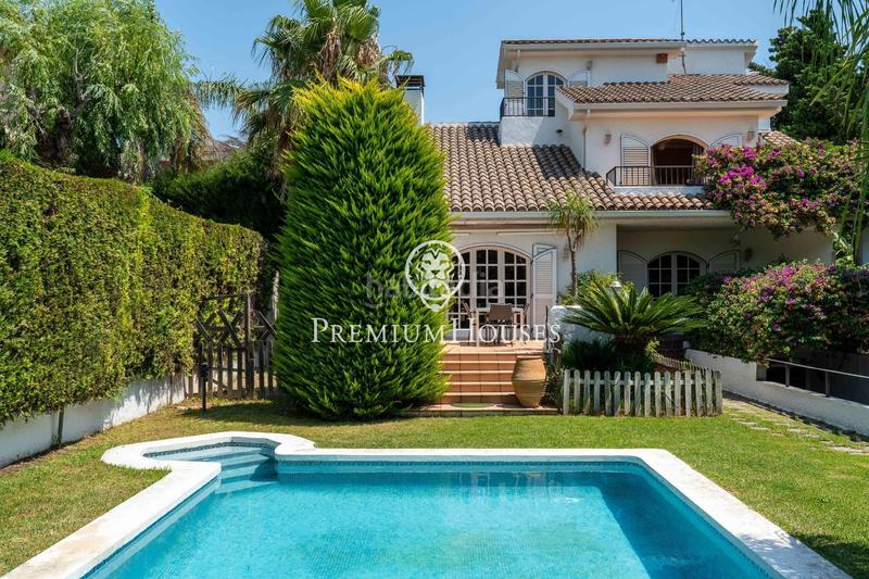 Foto 240066c3-e5b5-4311-a311-f9917d801b9d. Casa  independiente con piscina y jardín en vilafortuny en Cambrils