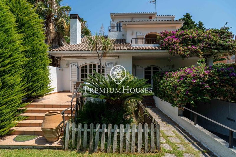 Foto 3f0b3be5-6893-4a28-b6e1-3303eeacda8b. Casa  independiente con piscina y jardín en vilafortuny en Cambrils