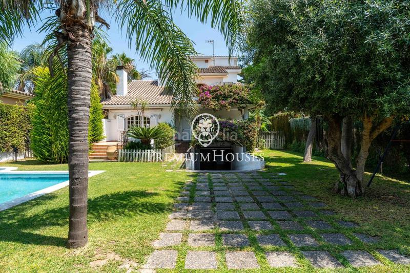 Foto 66df66d5-5558-42b1-9c31-e1e216ccb079. Casa  independiente con piscina y jardín en vilafortuny en Cambrils