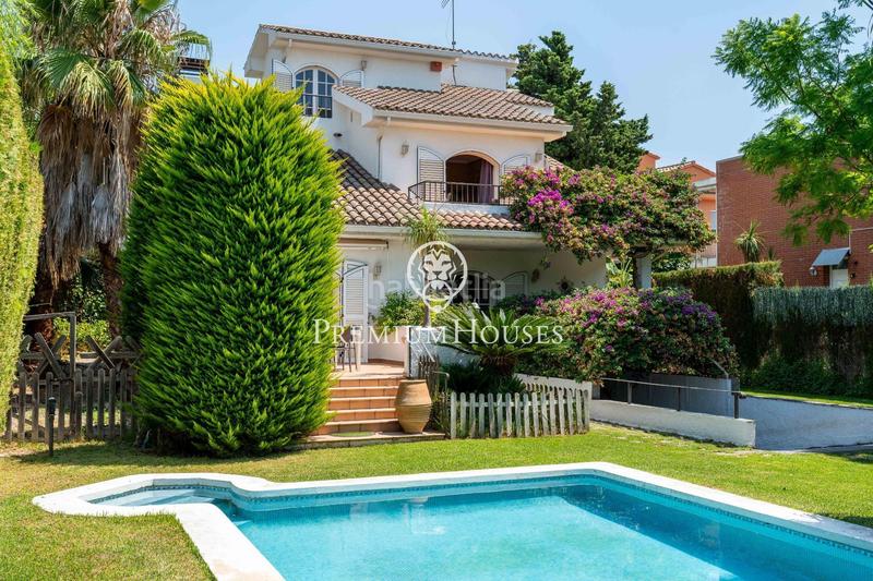 Foto 9313fb08-da24-4d8f-a55b-fa9d0fbcda10. Casa  independiente con piscina y jardín en vilafortuny en Cambrils