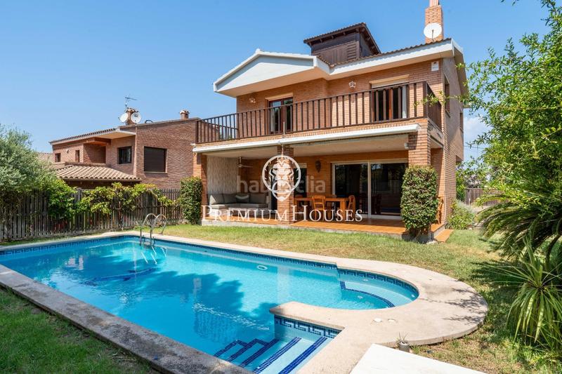 Foto 80888c3e-7543-4d7a-baaa-a0275c9ffd68. Casa  independiente con piscina y jardín en Vilafortuny en Cambrils
