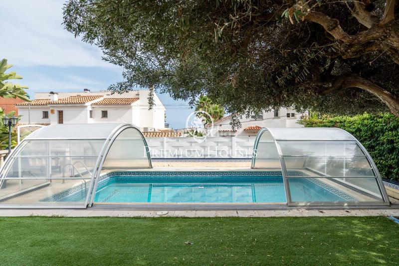 Foto aae14752-6453-4db8-a708-8b905fe16c5c. Casa con riscaldamento parcheggio piscina in Vallpineda-Santa Bàrbara Sitges