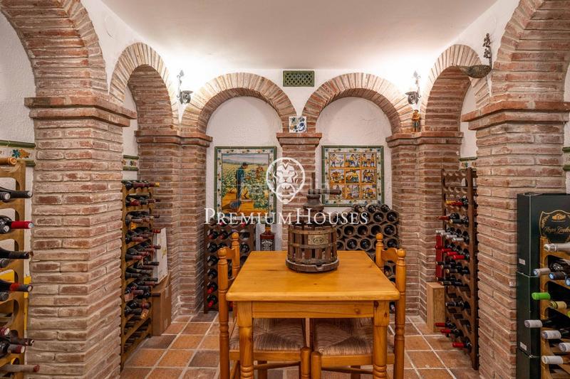 Foto d138b190-f7cf-4dad-bc39-409a1038b678. Casa con riscaldamento parcheggio piscina in Vallpineda-Santa Bàrbara Sitges