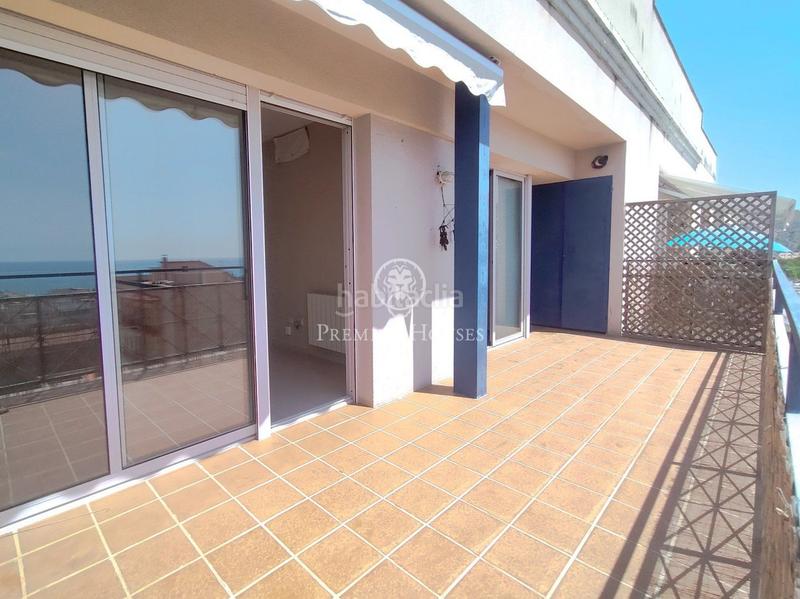 Foto 54ca2ddd-87ff-4b24-abbe-16ca2012c014. Alquiler piso  con vista al mar, ascensor y parking. en Sitges