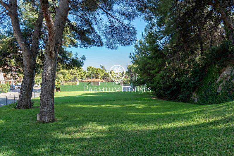 Foto 68a43d2b-5ada-4207-98a0-bf4f7695b5cd. Location attique avec chauffage parking piscine dans Sitges